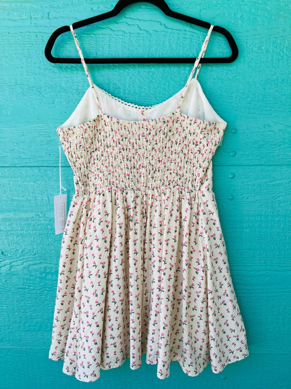 🌸 NWT Floral Smocked Sundress | Cottagecore Y2K Mini Dress | Size Large - Picture 3 of 8